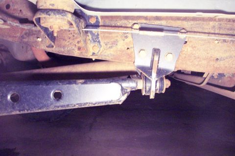 1996 Ford Bronco - Thinking about using the existing radius arm bolts for mounting at the front.