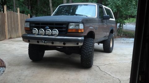 1992 Ford Bronco - Truck done. Working on the shock mounts.