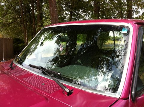 1992 Ford F-150 - New winsheild and wipers.