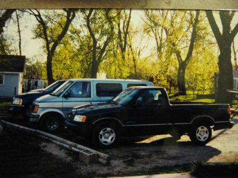 1998 Isuzu Hombre photo