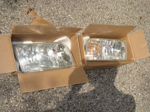 2000 Ford Crown Victoria photo