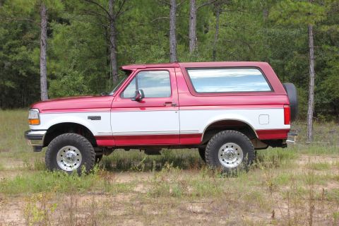 1995 Ford Bronco photo