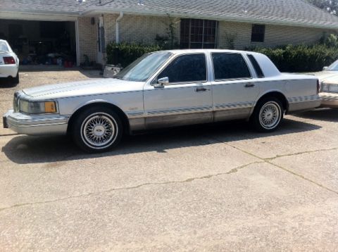Lincoln Town Car