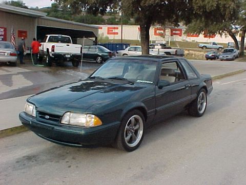 1992 Ford Mustang photo
