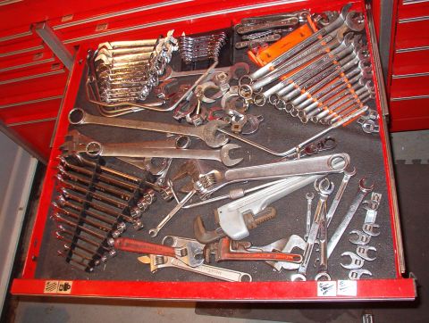 2004 Land Rover Land Rover - Inch Wrenches, Adjustable, Pipe, Distributor