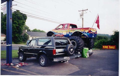 1993 Ford Bronco photo