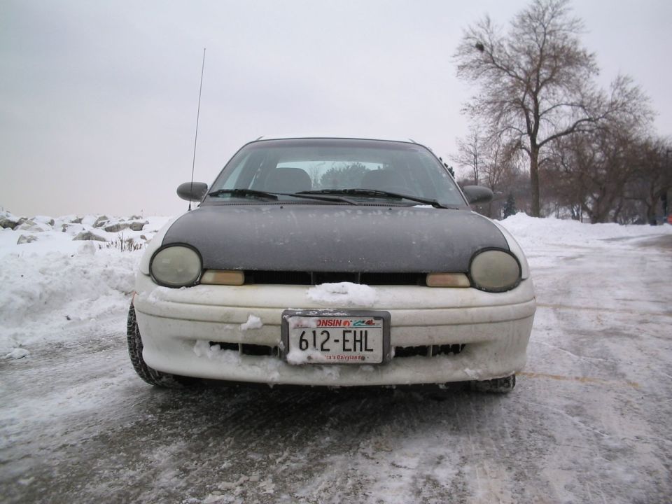 1995 Plymouth Neon front view in snow, Wisconsin license plate 612-EHL