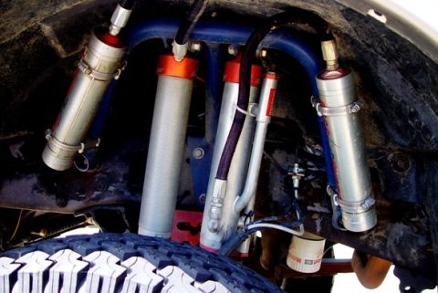 2000 Ford Excursion - front shocks