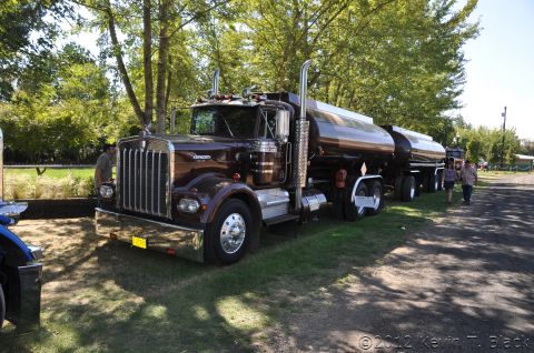 1959 Kenworth W900A “CC925”
