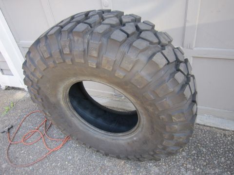 1974 Ford Bronco - Tire 1