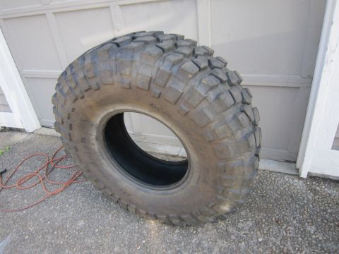 1974 Ford Bronco - Tire 2