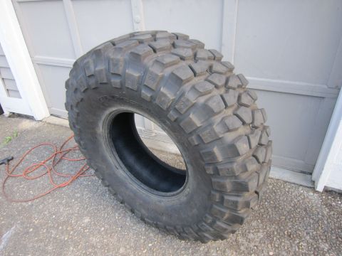 1974 Ford Bronco - Tire 4
