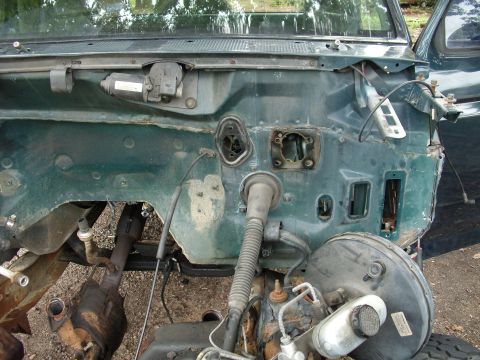 1988 Ford Bronco - As these pictures progress you will see the seems become unattached.