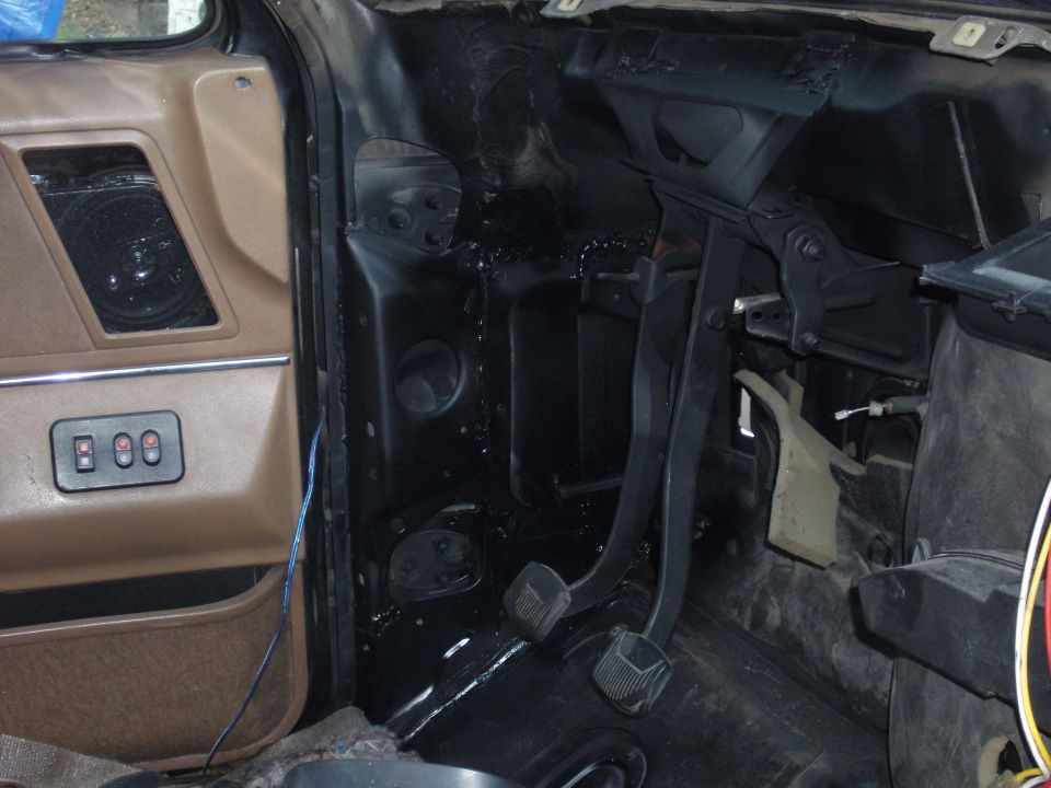 Looks awesome and i have bolted the dash up... I'll throw up a picture to finish this when i get a chance.