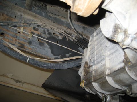 1989 Ford Bronco - Fluid was splashing all under the Bronco.