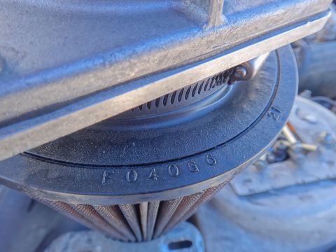 1993 Ford Taurus - Air filter with visible part number and date code.
