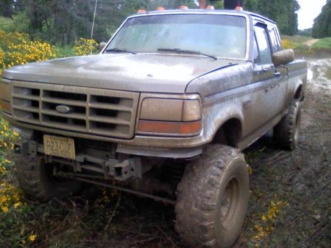1993 Ford F-150 - Couldn't go as crazy as I wanted to the track bar and engine cross member are still hitting when I hit a hole to hard but truck was doing r…