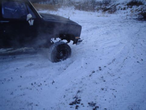 1981 Ford Bronco - Mike doing some trench flexing....