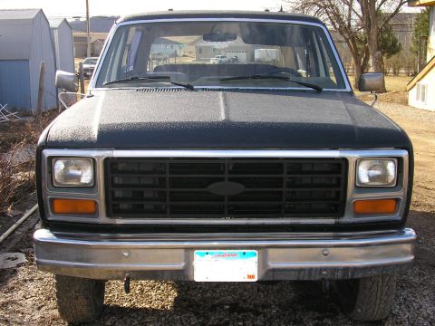 1986 Ford Bronco - The next day I came back and put on the 2nd coat. A couple hours later I touched up high traffic areas with a 3rd and 4th coat.