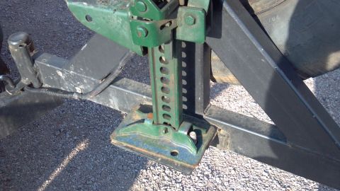 1986 Ford Bronco - The pad for my hi-lift jack mount. The bolt acts as a pin to keep the jack in place.