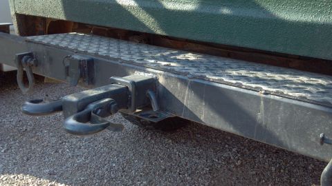 1986 Ford Bronco - I wish I had more diamond tread plate to go all the way across.