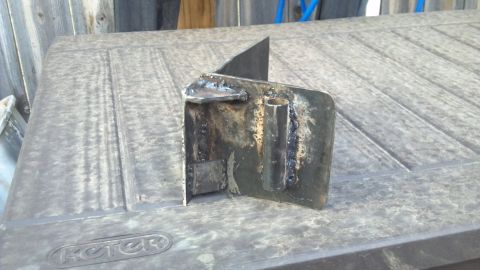 1986 Ford Bronco - Ignore the booger welds. My tiny little 20A welder was maxed out working on this.