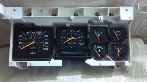 1986 Ford Bronco - I pulled the gauge cluster and made some measurements.