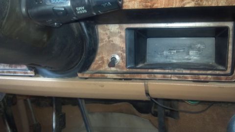 1986 Ford Bronco - Rear utility lights. This is basically a manual switch for the backup lights. Handy when camping.