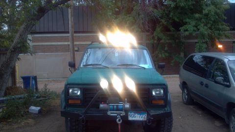 1986 Ford Bronco - Lightbar and grill lights, all lit up. This pic was taken about 9am