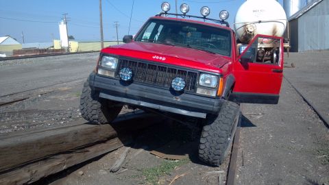 1995 Jeep Cherokee photo