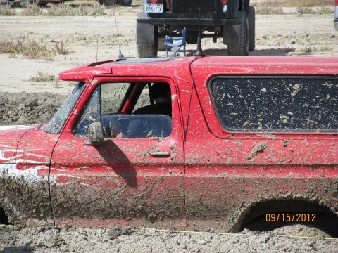 1979 Ford Bronco - This 1979 Ford Bronco is covered in mud after getting stuck during an event.