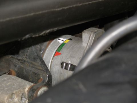 1997 Chevrolet Silverado 3500 - This is fully installed & working, with the engine idling. Considering how the previous belt appeared to have stretched, I intentionally se…