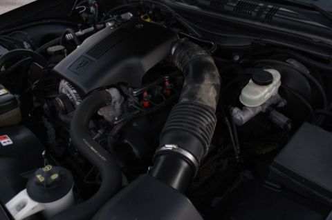 2004 Ford Crown Victoria photo