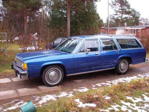 1982 Ford LTD photo