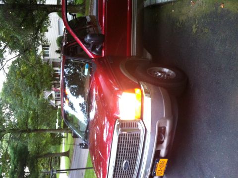 2000 Ford Excursion photo
