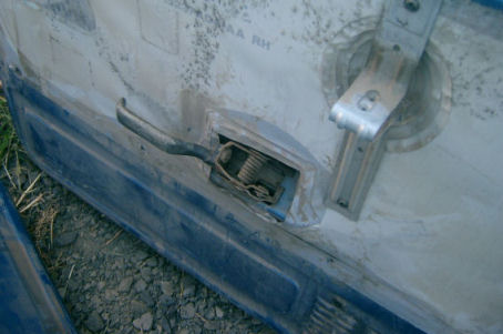 1989 Ford Bronco - Passenger inside door handle: $5 Passenger inside door handle assembly (the part the handle bolts to): $10