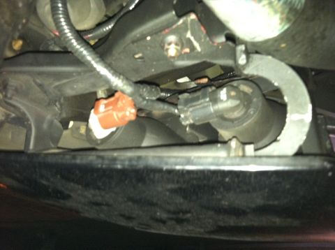 1993 Ford Probe - Wiring and connector for a vehicle headlight assembly.