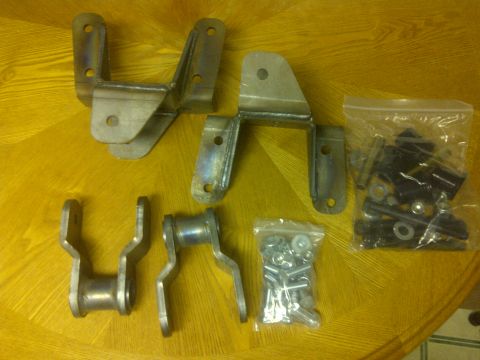1995 Ford Bronco - Sky Manufacturing shackles and hangers