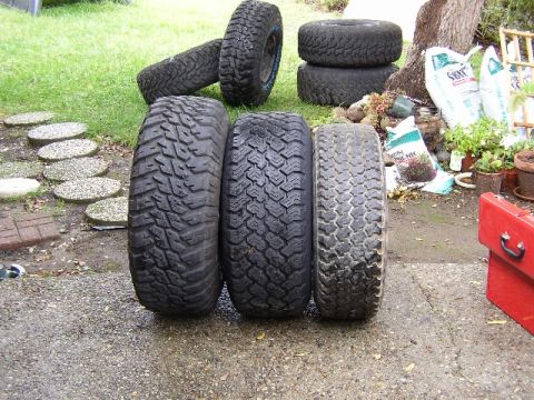 1989 Ford Bronco - oh man, it never ends. 35,33,31
