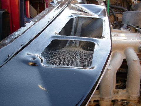 1983 Ford Bronco - This coarse screen should keep most of the leaves out of the R side, where the fresh air intake is. Cutting the edges to fit the internal c…