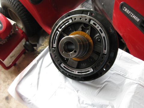 1994 Ford Bronco - Pump removed from the transmission.