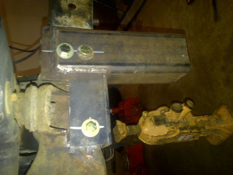 1995 Ford Bronco - Pass side crossmember bolted on