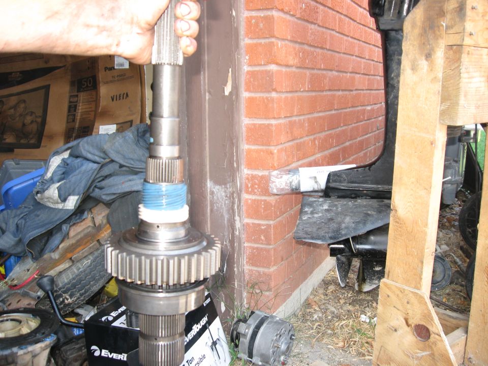 Transmission input shaft with large gear and blue banding