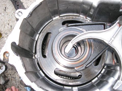 1981 Ford Bronco - This was the biggest noticeable difference between the transfer cases. The TC in the '81 Bronco was an NP208, and the TC in the '86 F150 wa…
