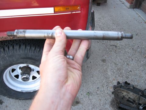 1981 Ford Bronco - The mechanical clutch rod had a boxed end on both ends and allowed for no adjustment of any kind.