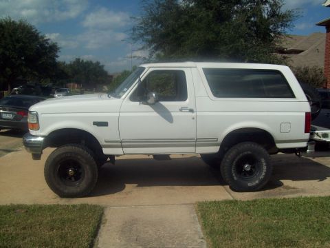 1996 Ford Bronco - Old 33's
