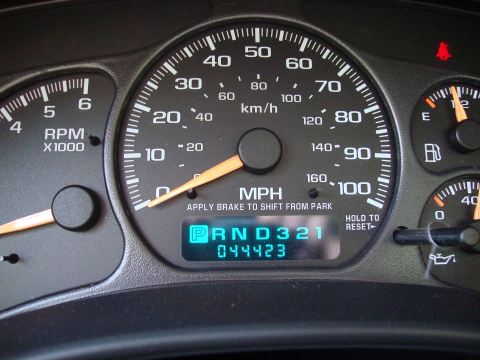Vehicle instrument cluster speedometer reading 0 mph with 44,423 miles on odometer