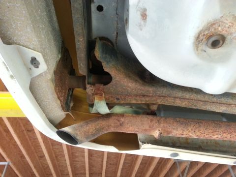 1997 Ford Crown Victoria - Rear Drivers Underside