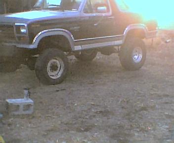 1984 Ford Bronco - 60 front 9" back