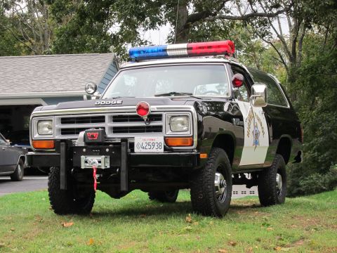 1987 Dodge 1500 - This 1987 Dodge Ramcharger is equipped as a Highway Patrol vehicle with a light bar and winch.